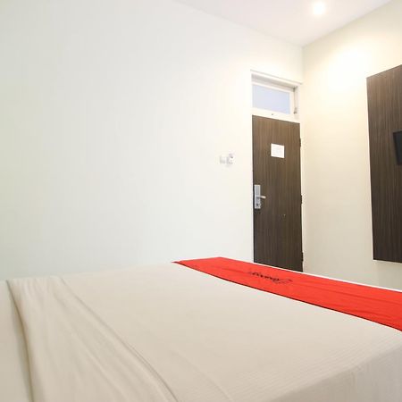 Reddoorz Plus Near Keraton Yogyakarta 2 Bagian luar foto
