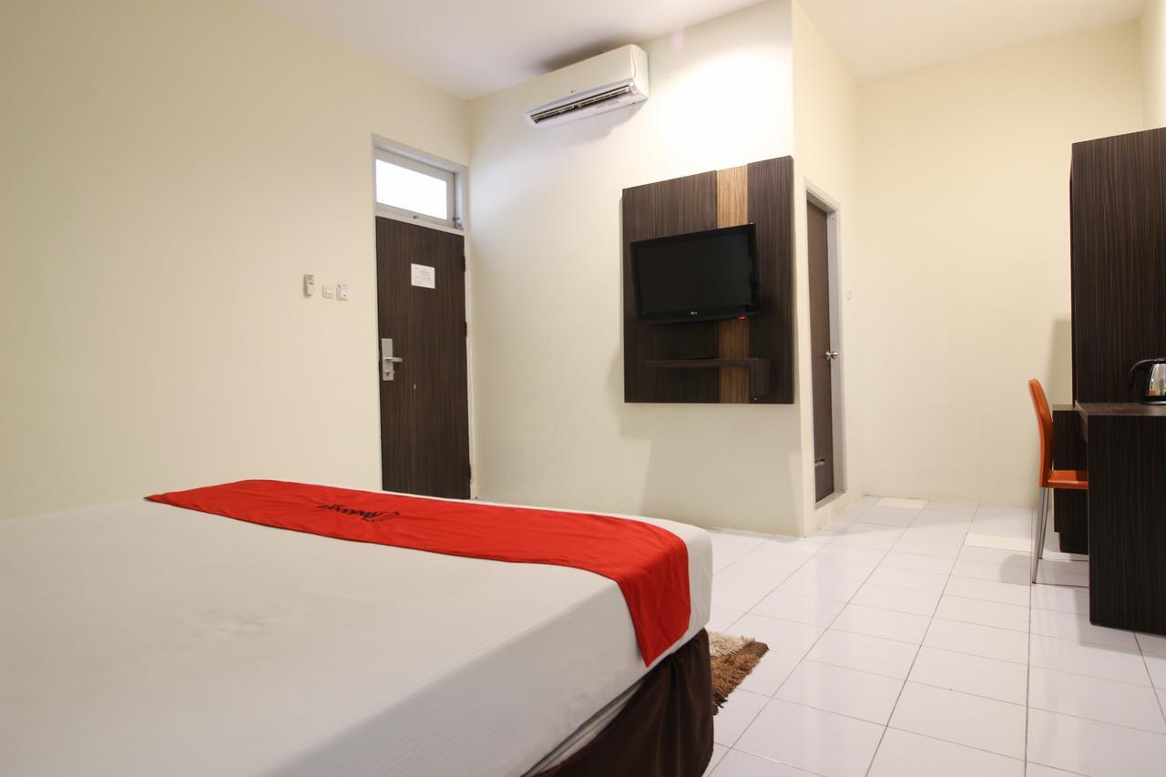 Reddoorz Plus Near Keraton Yogyakarta 2 Bagian luar foto