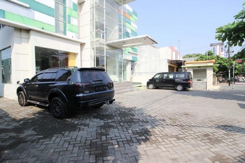 Reddoorz Plus Near Keraton Yogyakarta 2 Bagian luar foto